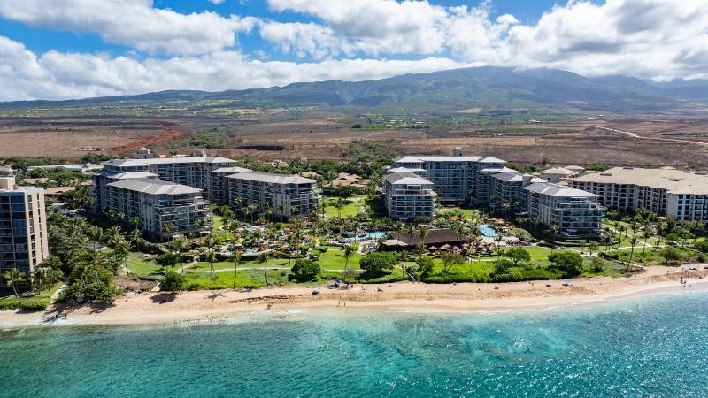 Ninth-Floor Mountain View Suite and Expansive Lanai at Honua Kai - image 27