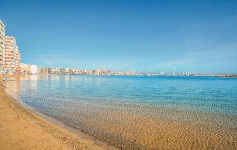 Amazing Apartment In Torrevieja With Wifi - image 7