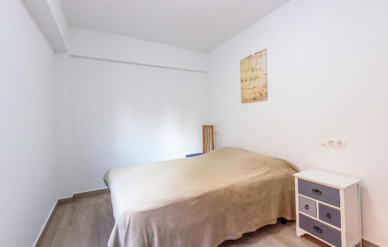 Amazing Apartment In Torrevieja With Wifi - image 9