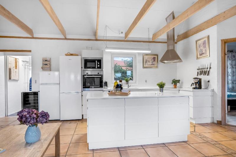 Large Holiday Home With Pool And Spa In The Middle Of Blokhus Town Close To The North Sea - image 11