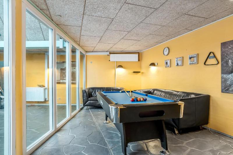 Large Holiday Home With Pool And Spa In The Middle Of Blokhus Town Close To The North Sea - image 37