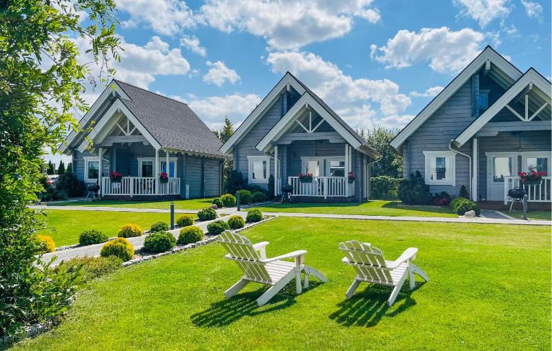 Stunning Home In Sarbinowo With Wifi - image 22