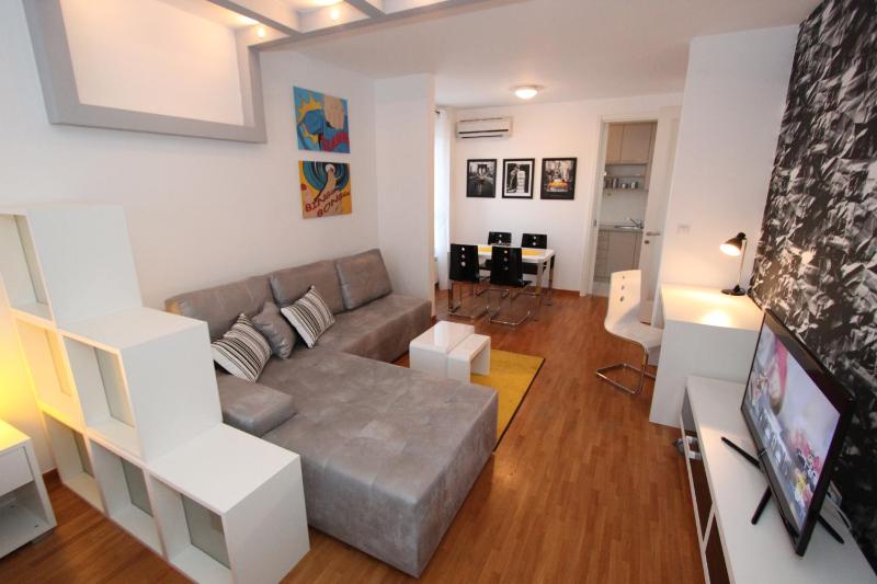 Apartment with Balcony (2 Adults + 2 Children) image 2