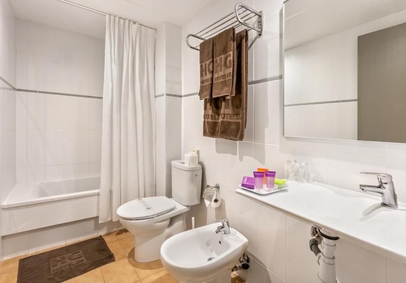 One-Bedroom Apartment (2 Adults) image 1