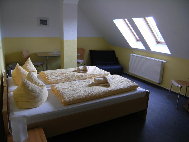 Double or Twin Room image 4