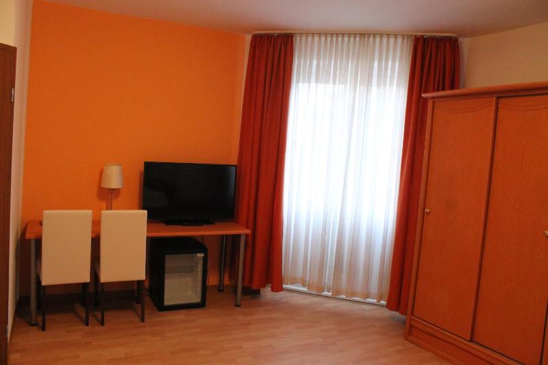Standard Double Room image 2