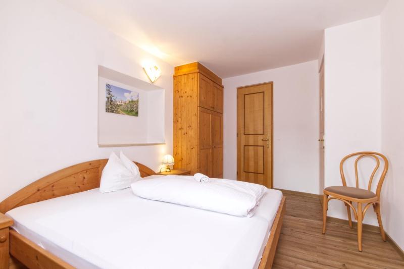 Single Room image 3