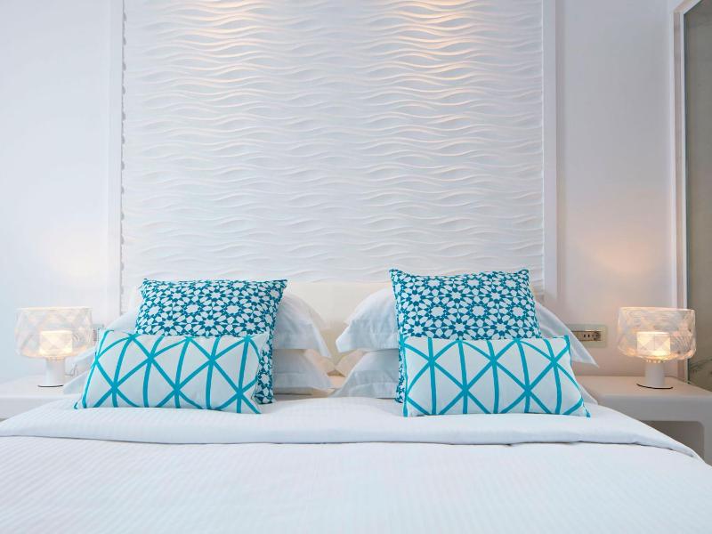 Thalassa Suite with Private Hot Tub image 4