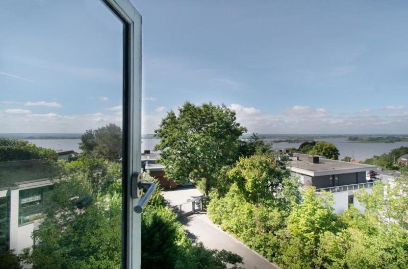 Süllberg Hotel - Die kleine feine Remise in Blankenese - image 11