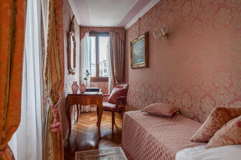 Junior Suite image 3