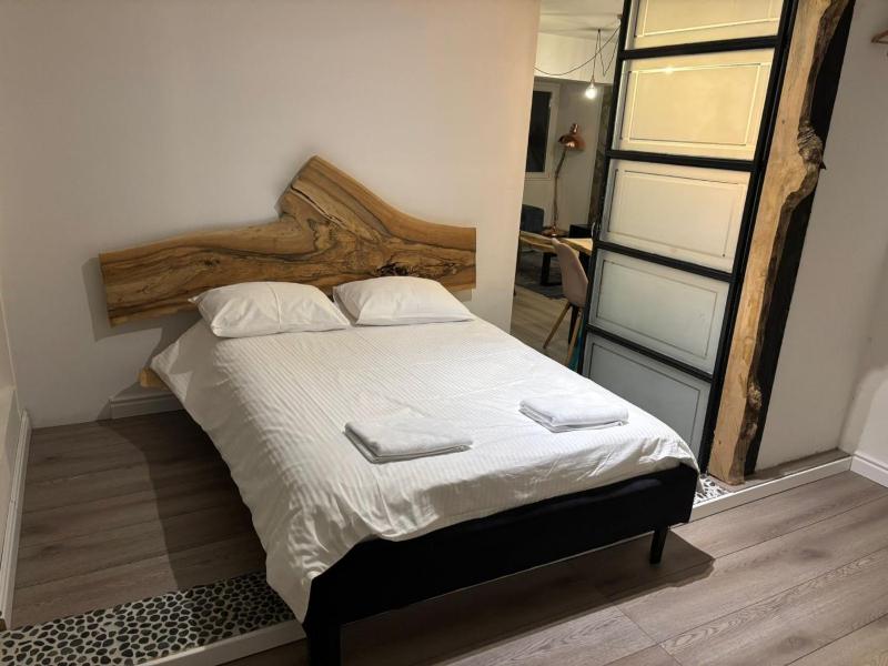 Three-Bedroom Apartment image 2