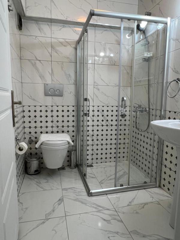 Double Room with Sea View image 2