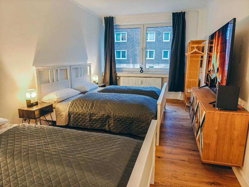 3 Room Downtown Apartment Bilk - image 10