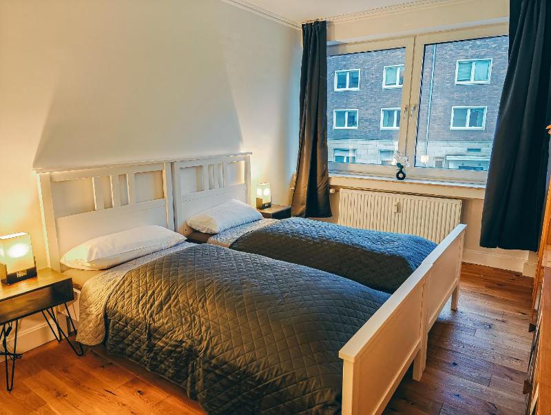 3 Room Downtown Apartment Bilk - image 9