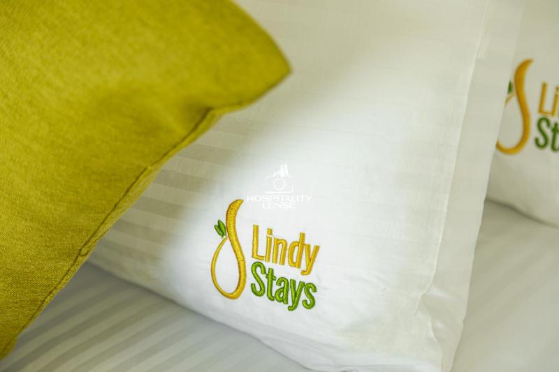 Lindy Stays Talpe - image 29