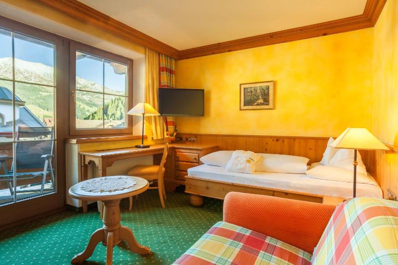 Single Room image 3