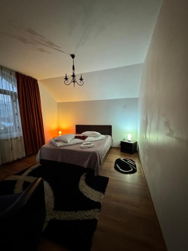 Deluxe Double Room with Shower image 3