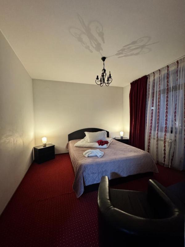 Deluxe Double Room with Shower image 2