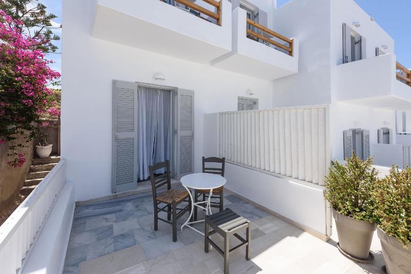 Double or Twin Room with Terrace image 4