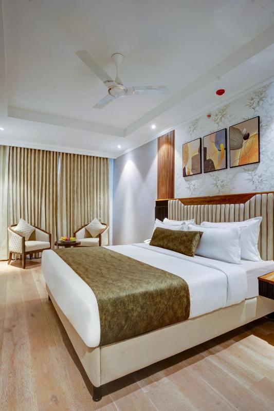 IVA Premium Delhi Airport - FREE Airport Drop - image 5