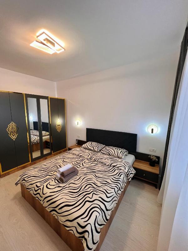 David Home - image 16
