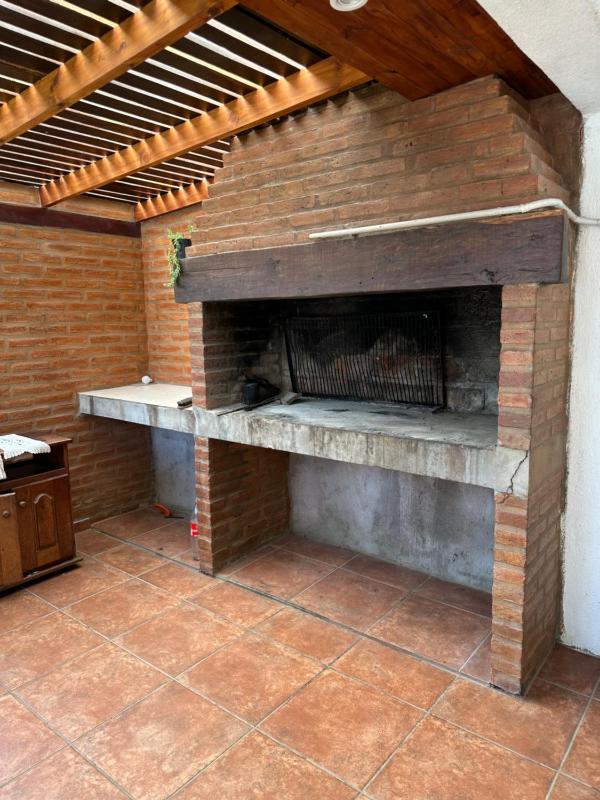Casa en Villa Carlos Paz - image 2