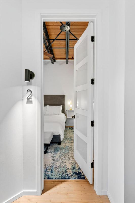 Suite No 1 - image 16