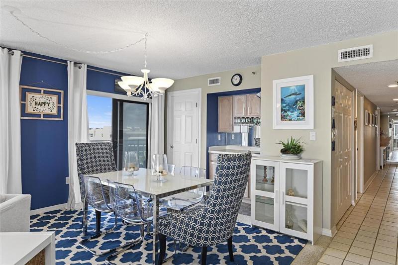 Oceanfront Seascape Condo - 2 Br2Ba - image 6