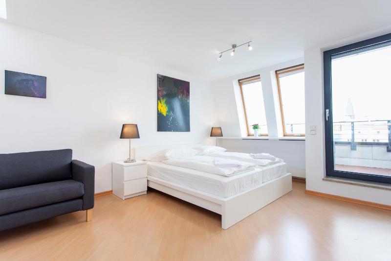 One-Bedroom Apartment image 2