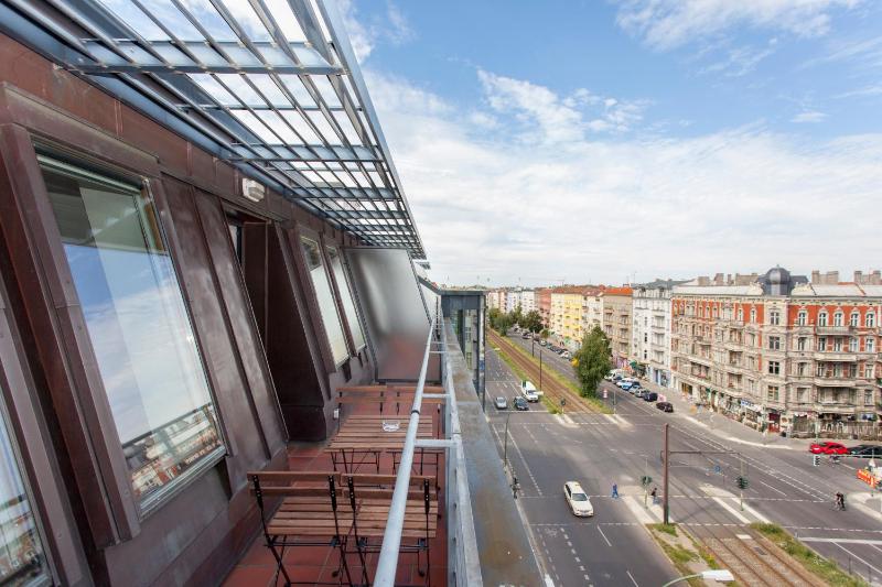 One-Bedroom Apartment image 3