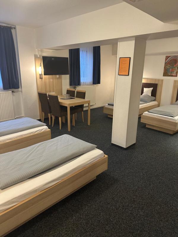 Hotel Am Vogelsanger Weg - image 6