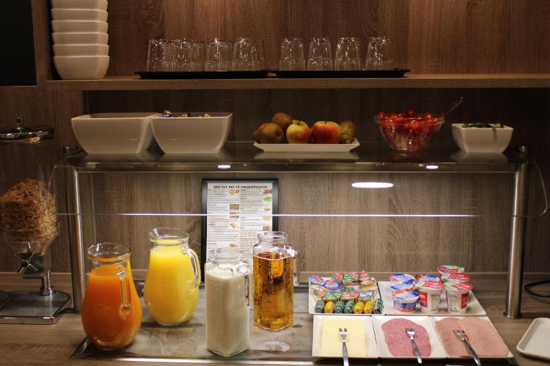 Hotel Am Vogelsanger Weg - image 38