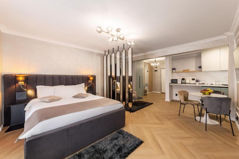 Crystal Luxury - image 2