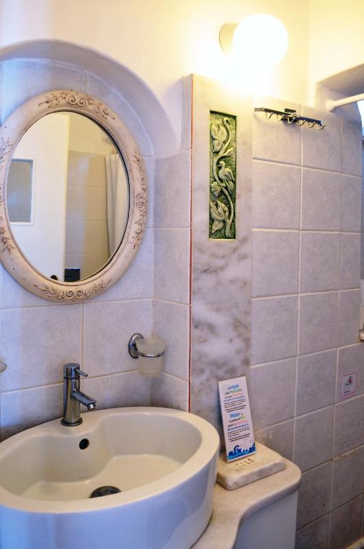 Double or Twin Room image 2