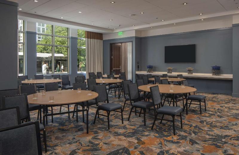 Hyatt Centric Midtown Atlanta - image 4