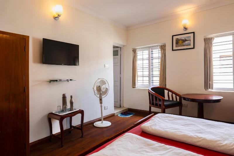 Colonels inn - image 23