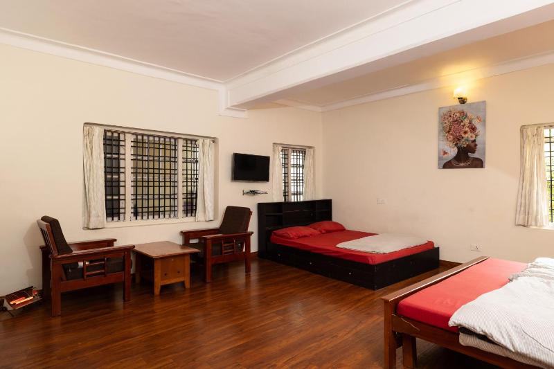Colonels inn - image 25