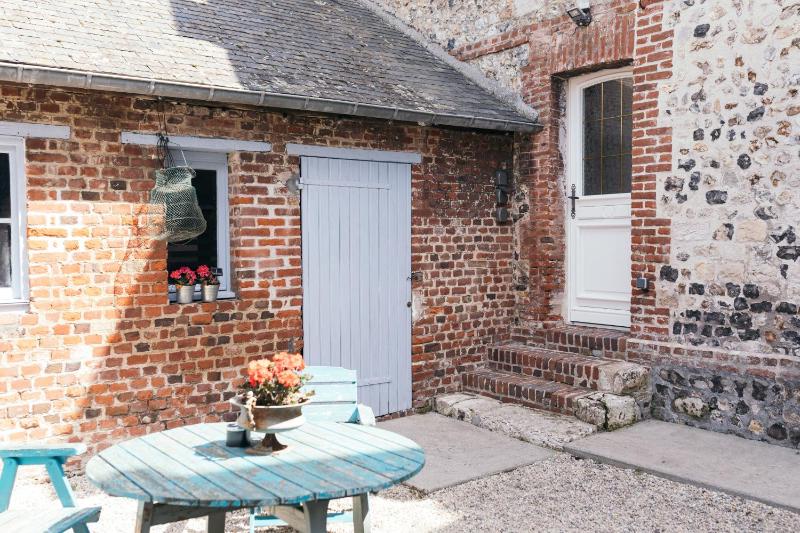Clementines House Honfleur - image 7