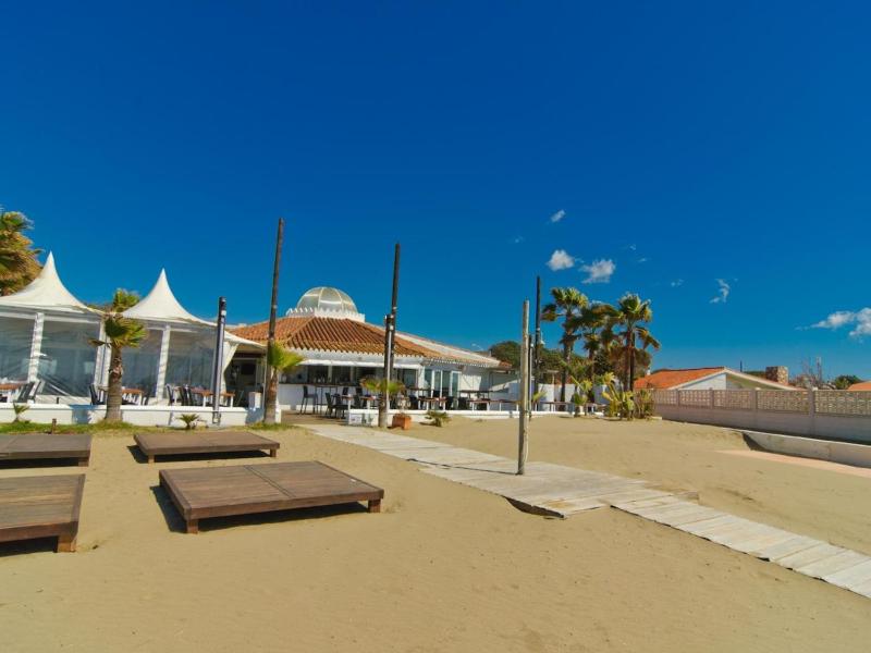 Las Chapas Playa typical beach house. - image 4