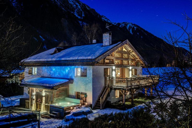 Superior Chalet image 1