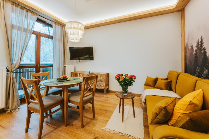 VisitZakopane Apartament Miodowy - image 1