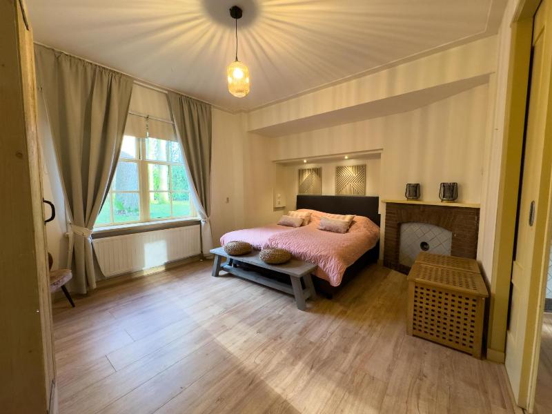 Twin Room image 2