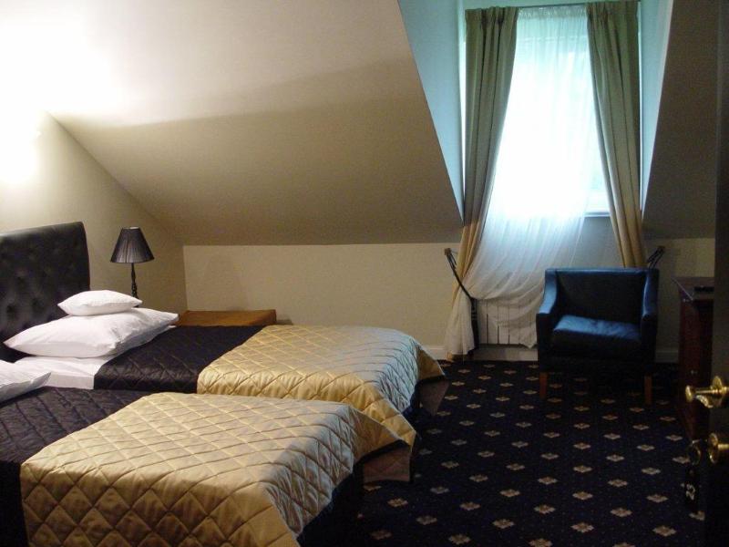 Executive Double or Twin Room image 4