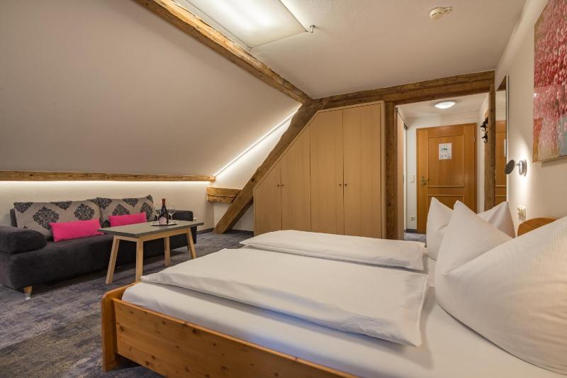 Triple Room image 4