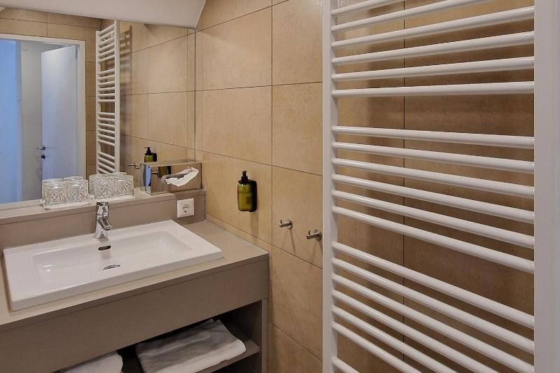 Two-Bedroom Apartment with Balcony image 4