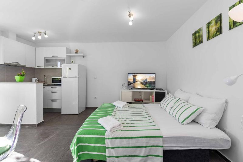Studio Apartment Sekula - image 1