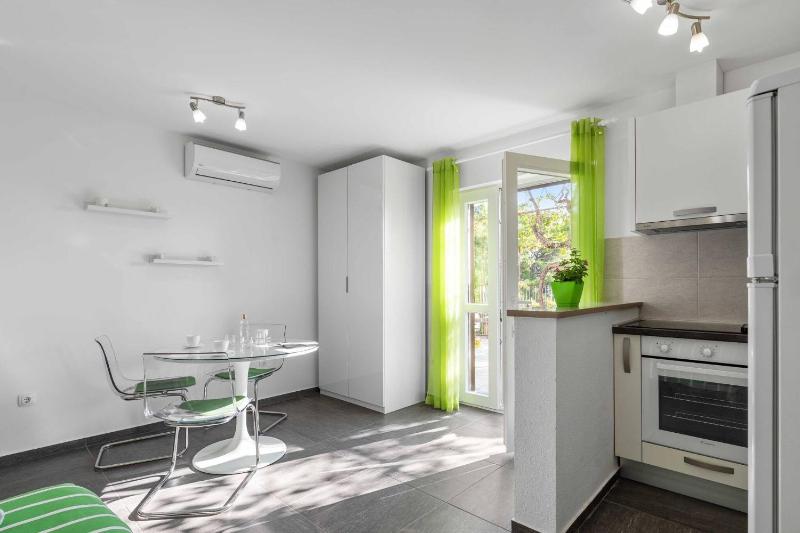 Studio Apartment Sekula - image 4