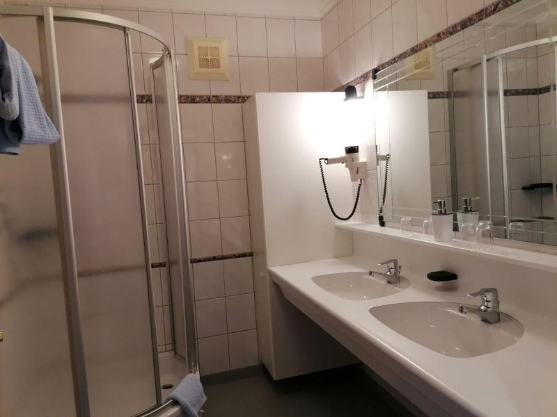 Standard Double Room image 4