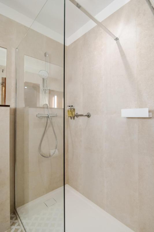 Business Double Room image 2