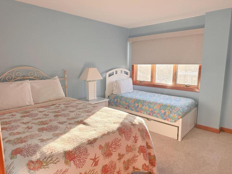 H201S Heron Cove South - 201 - image 12